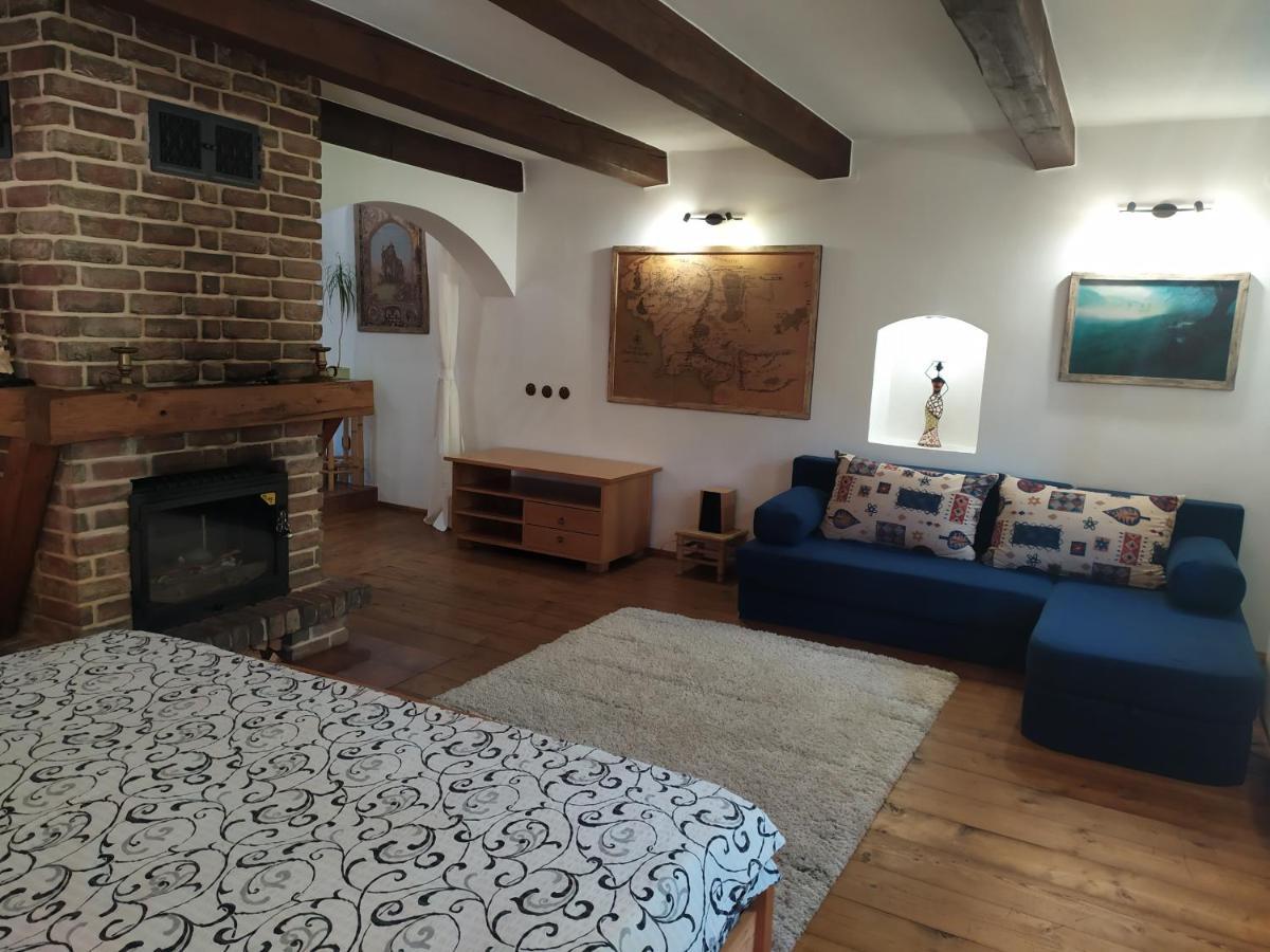 Vesin Forest Rustic Apartment Brdy מראה חיצוני תמונה