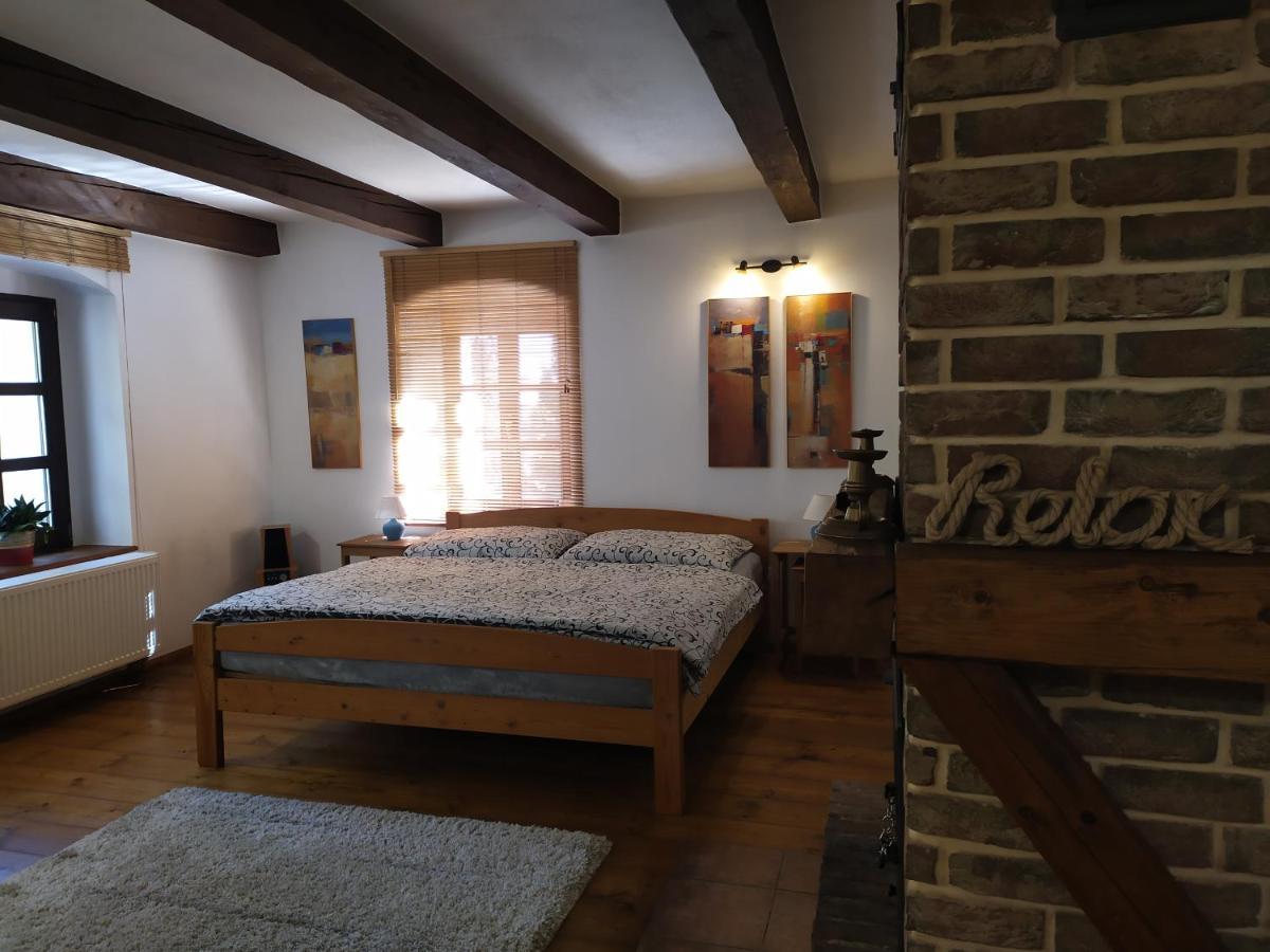 Vesin Forest Rustic Apartment Brdy מראה חיצוני תמונה